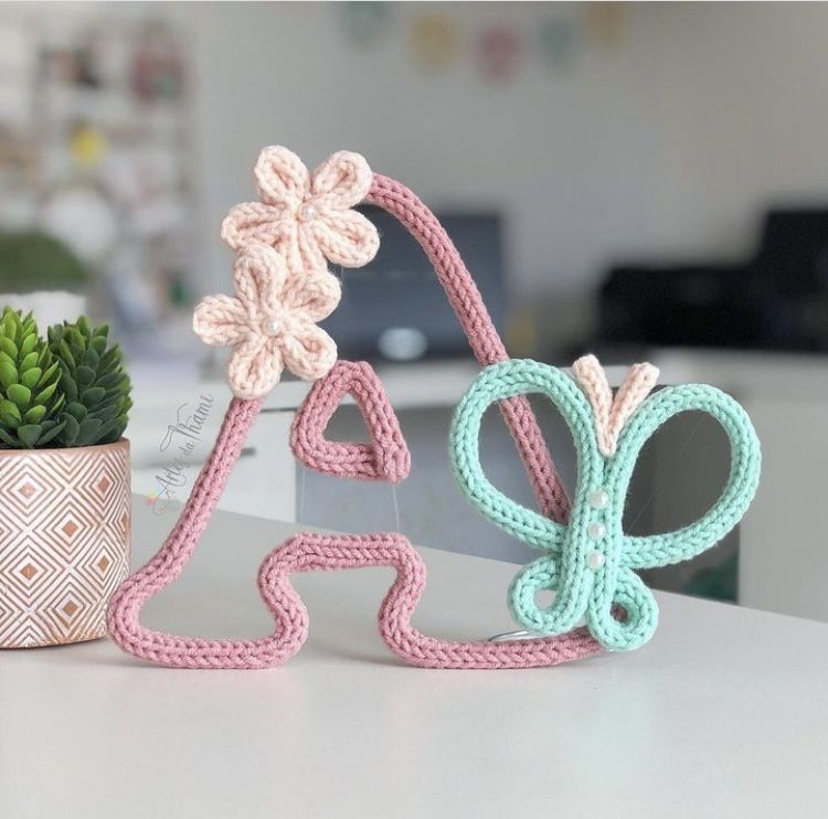 Knot Ur Initials - One letter. Endless meaning.